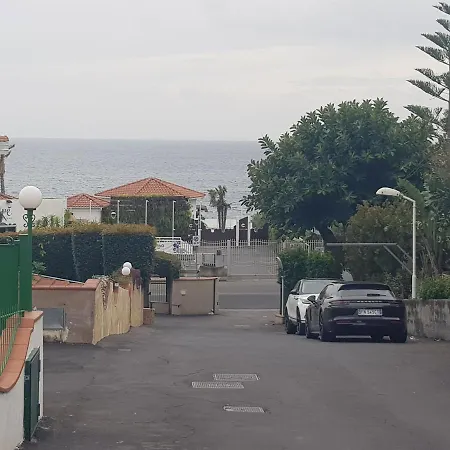Casa Scogliera Apartment Aci Castello Exterior photo