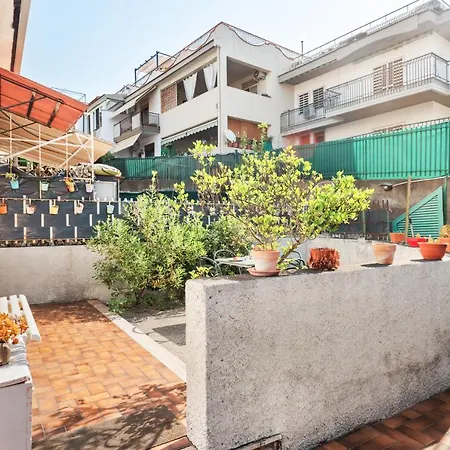 Casa Scogliera Apartment Aci Castello Exterior photo